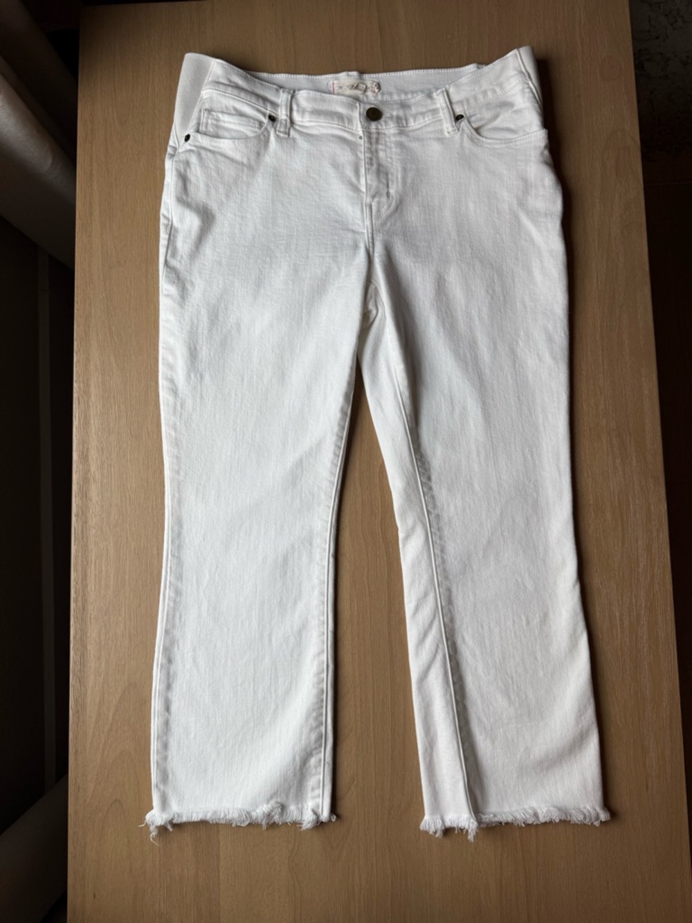 Hatch Women's White Cropped Ankle Maternity Jeans Size 29